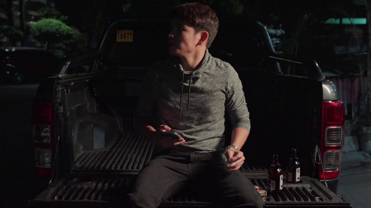 F-Buddies (2024) WEB-DL Tagalog 1080p x265 HEVC AAC 2.0 ESub.mkv.0002